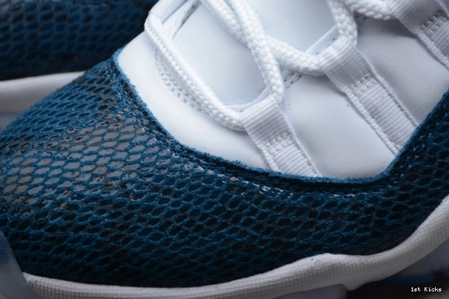 Low 11 Navy Snakeskin Air Jordan Blue CD6846-102 0819